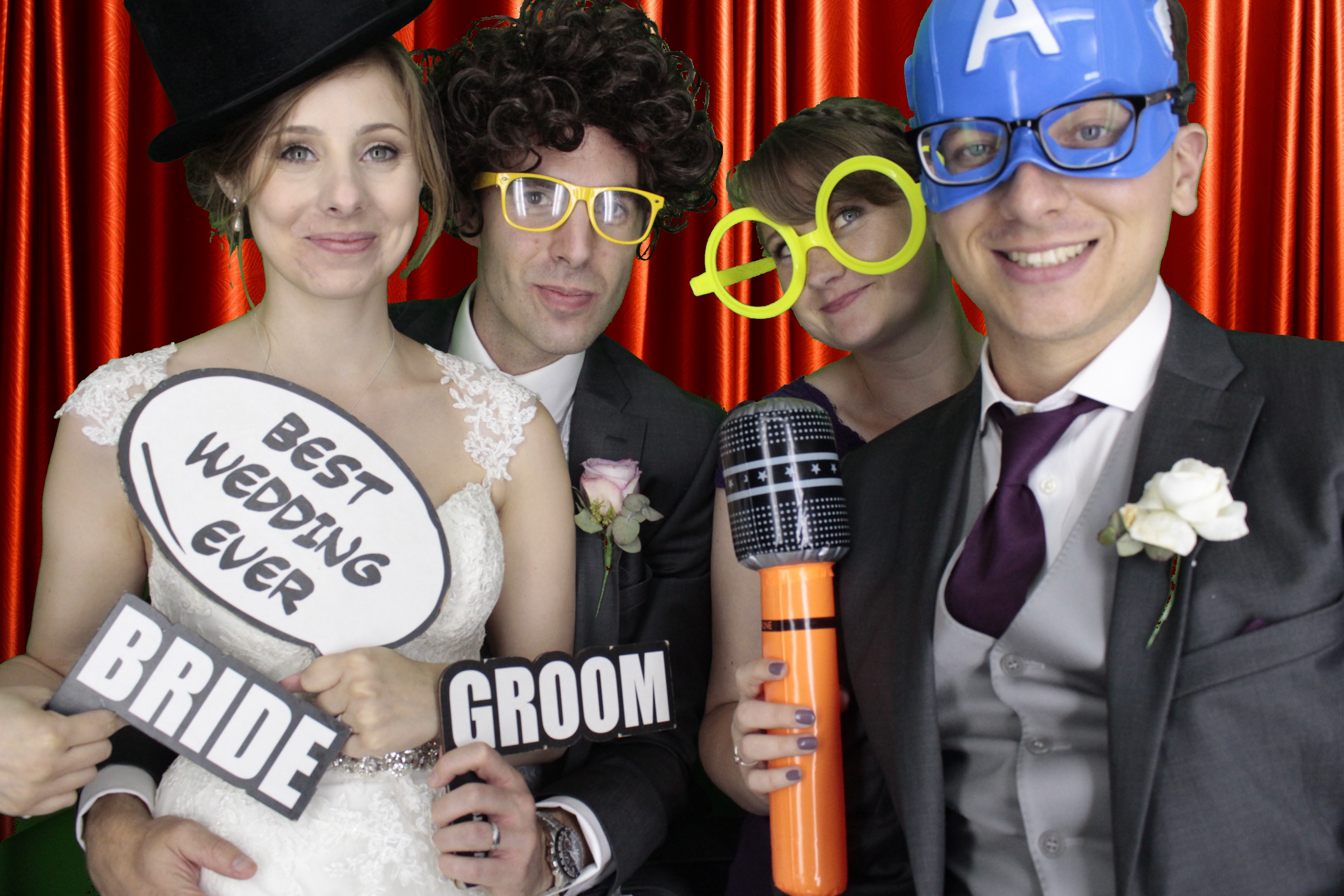 Mr & Mrs Brooks | View more photos from the event at gallery.myphotoboothexperience.co.uk/u/MyPhotoBoothExperienceLtd/Mr-Mrs-Brooks